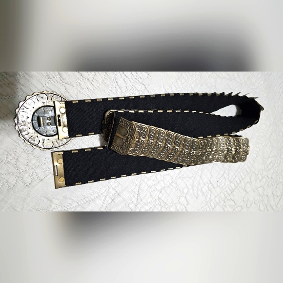 Lane Bryant vintage metal fish scales stretch belt. Olive color Womens sz 26/28 - Picture 6 of 10